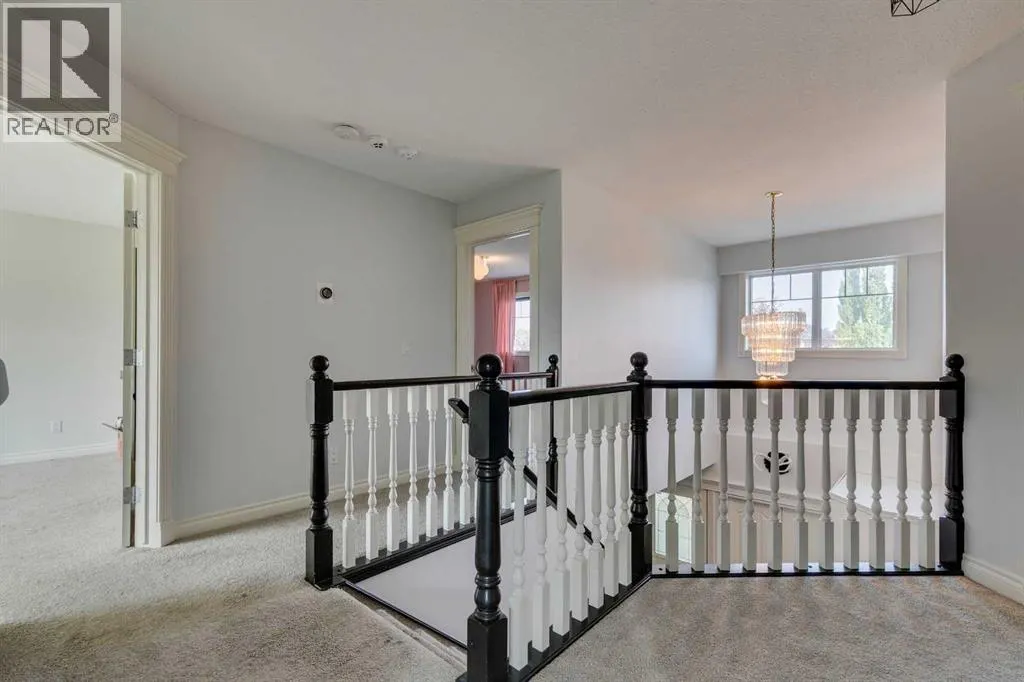 1374 Strathcona Drive SW
