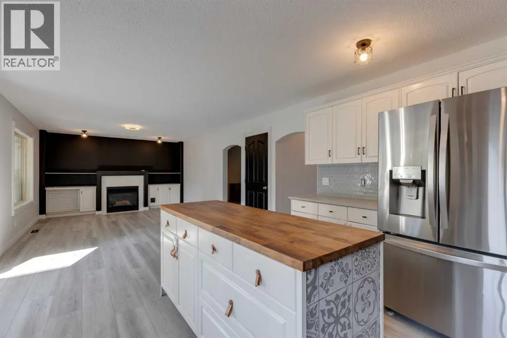 1374 Strathcona Drive SW