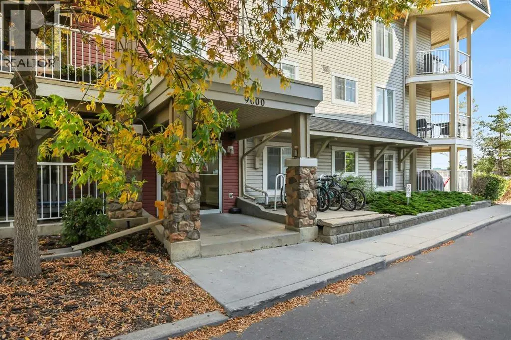 9117, 70 Panamount Drive NW