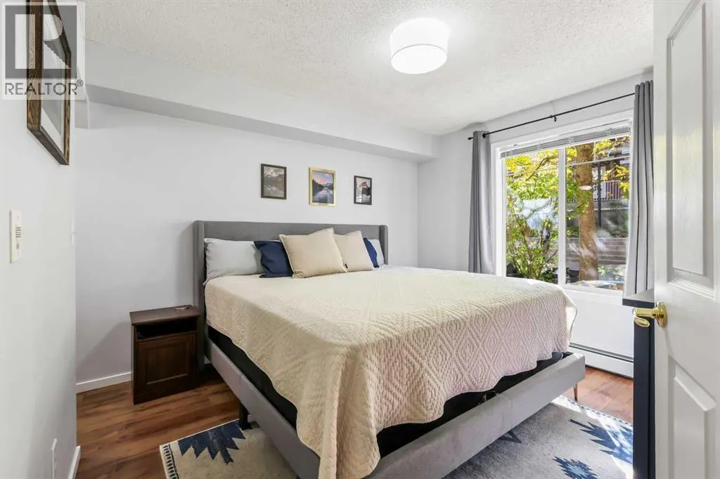 9117, 70 Panamount Drive NW