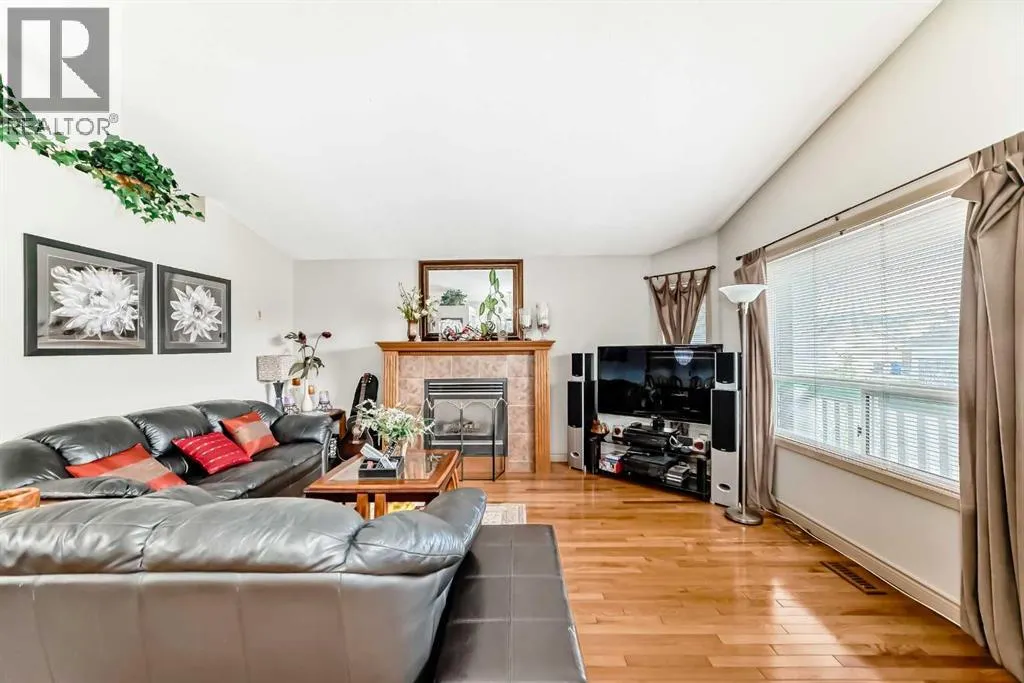 189 Applemead Close SE