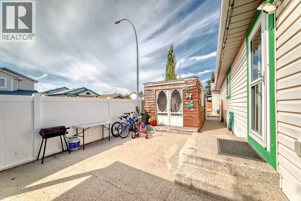 189 Applemead Close SE