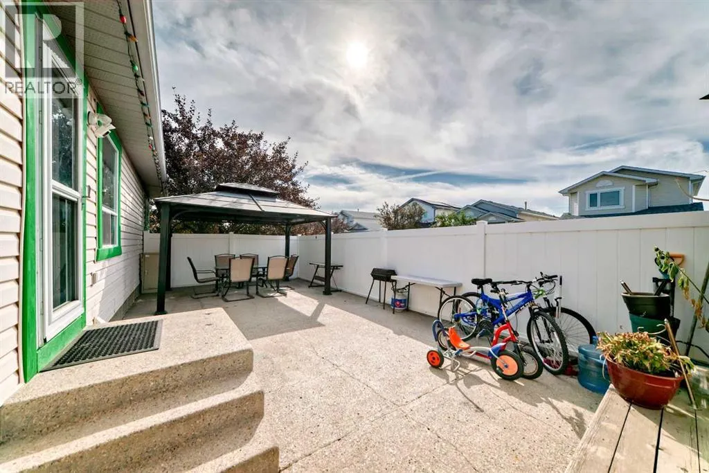 189 Applemead Close SE