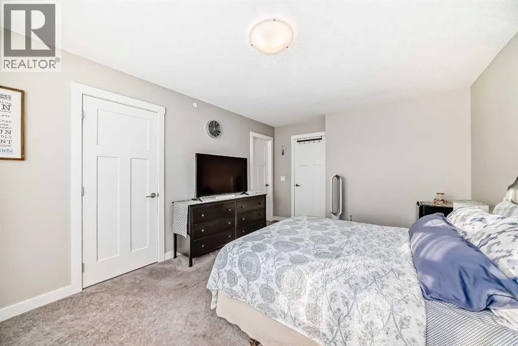 720 Livingston Hill NE