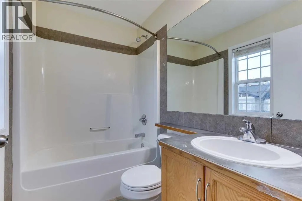 124 Prestwick Villas SE