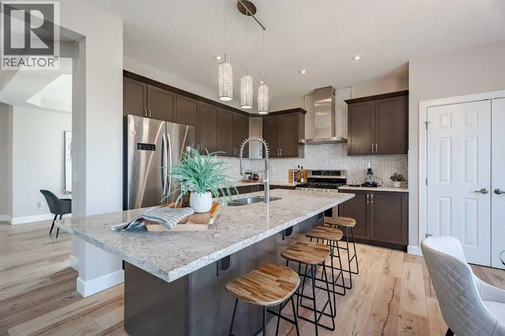 110 Windwood Grove SW