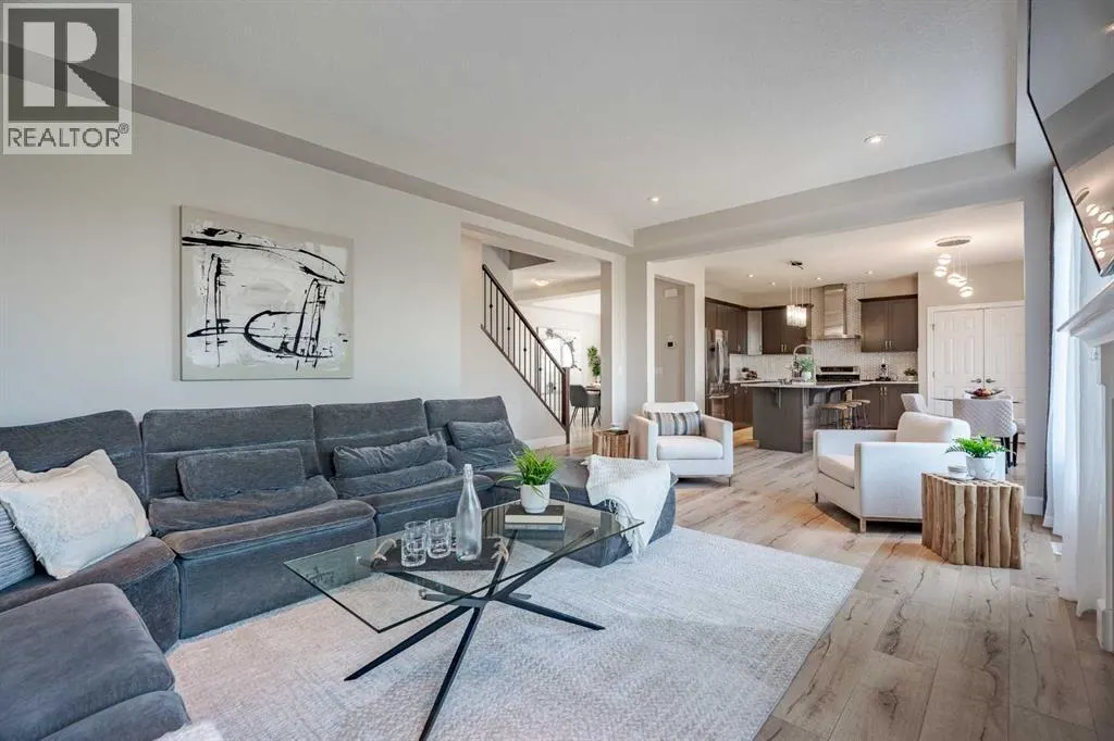 110 Windwood Grove SW