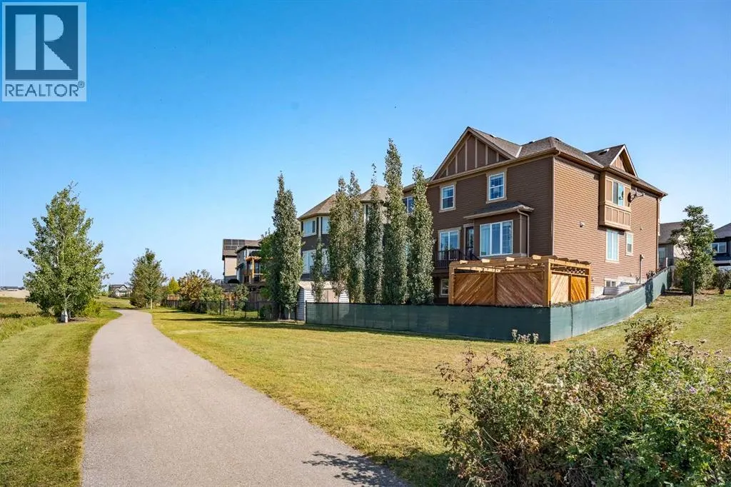 110 Windwood Grove SW