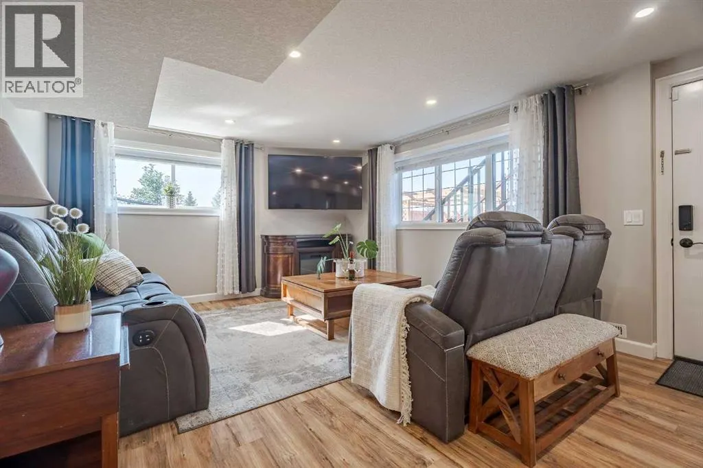 110 Windwood Grove SW