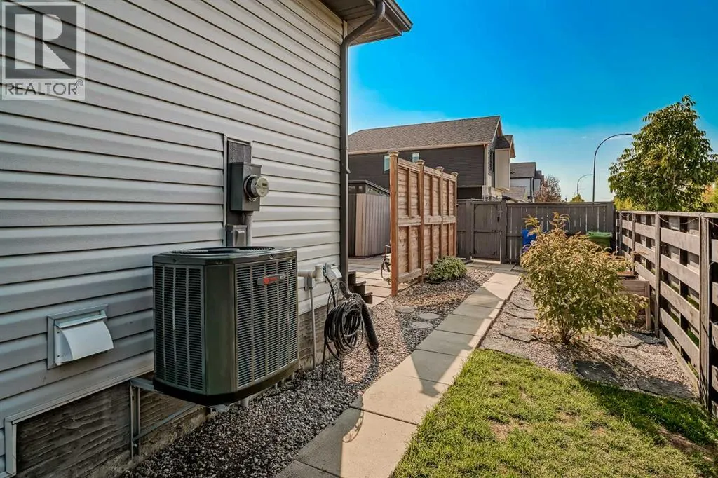 305 Seton Circle SE