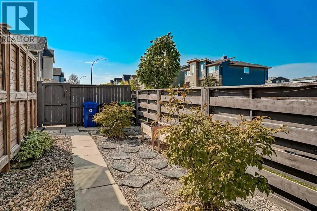 305 Seton Circle SE