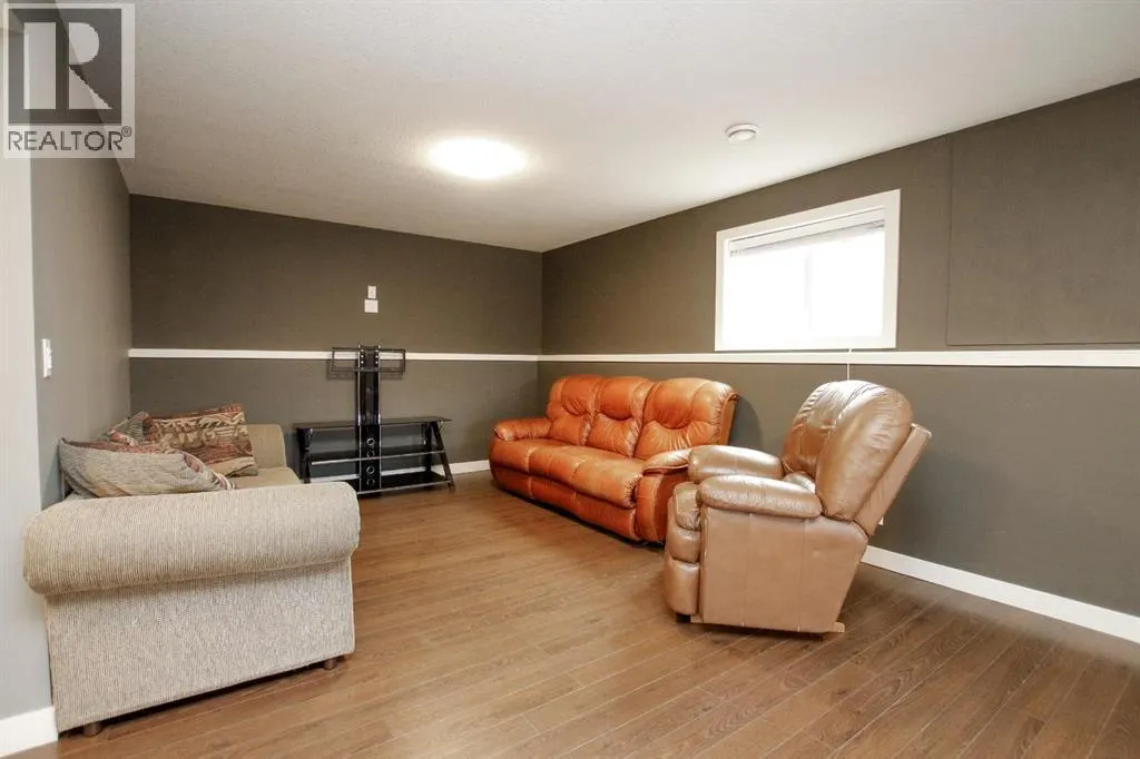 14 Radcliff Way
