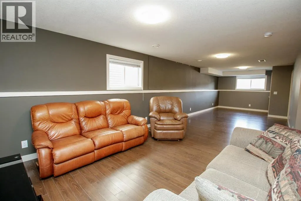 14 Radcliff Way