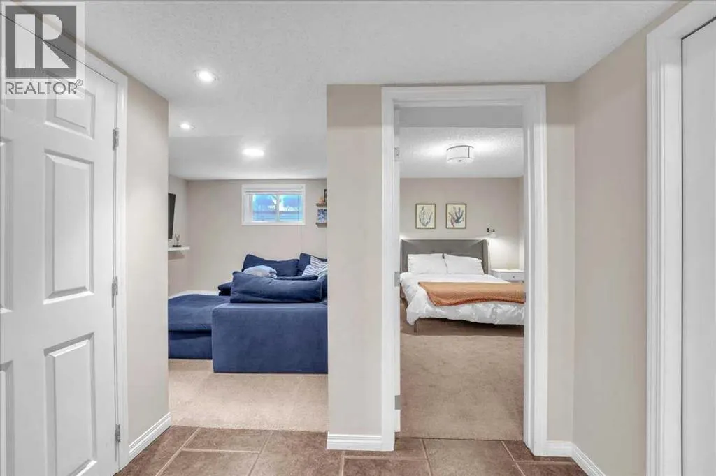 2037 Bridlemeadows Manor SW