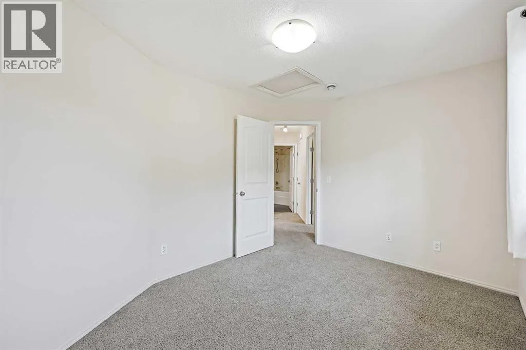 204, 30 Panatella Landing NW