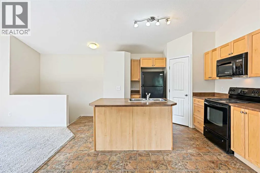 204, 30 Panatella Landing NW