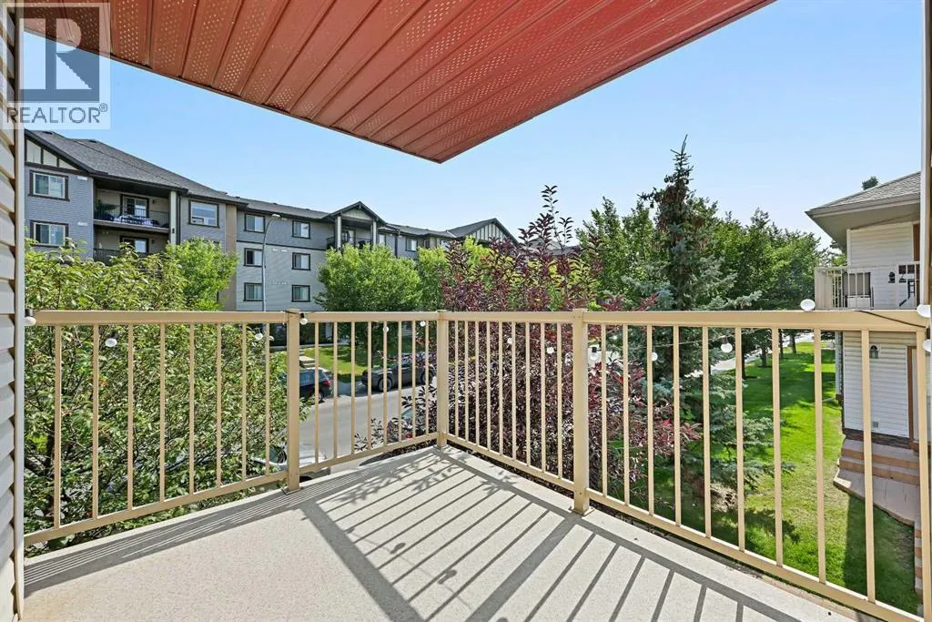 204, 30 Panatella Landing NW