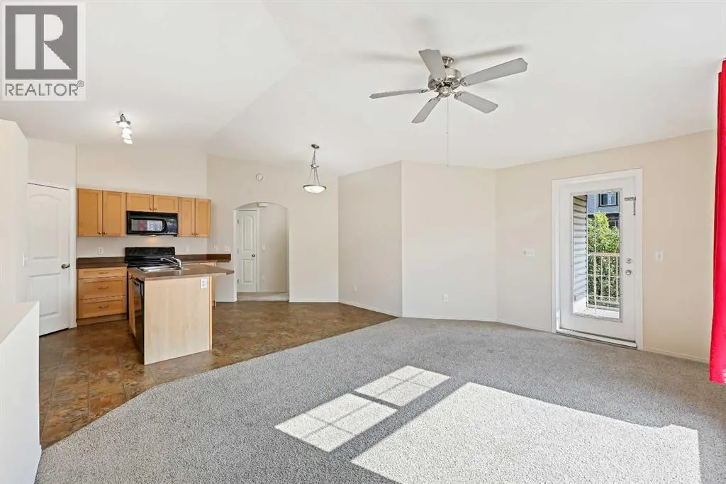 204, 30 Panatella Landing NW