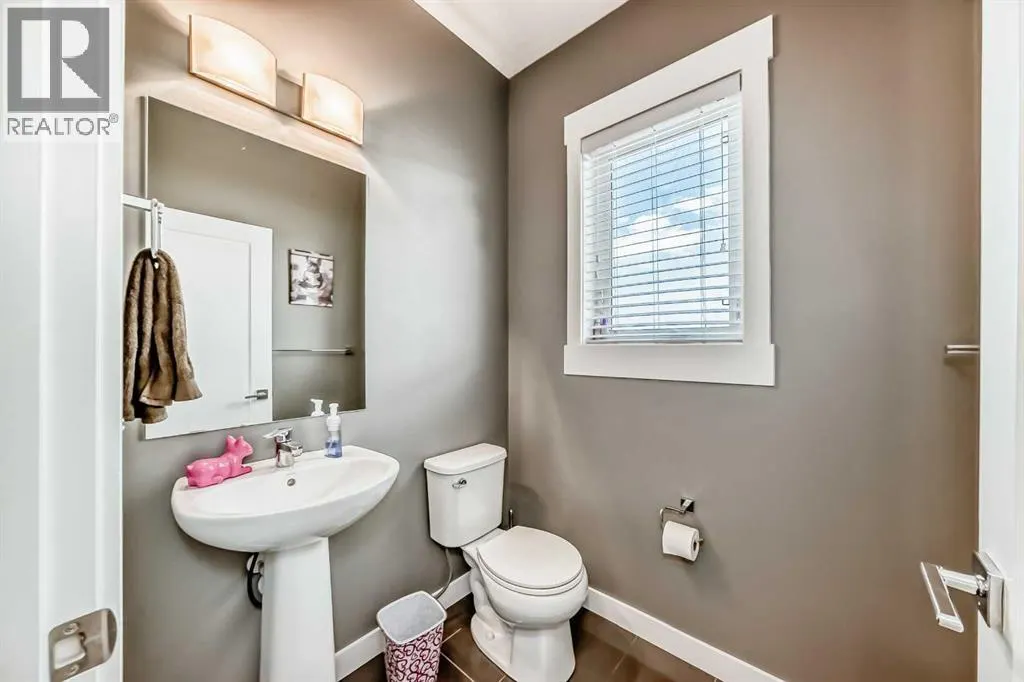 10, 111 Rainbow Falls Gate