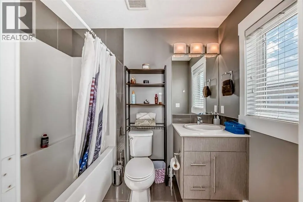 10, 111 Rainbow Falls Gate