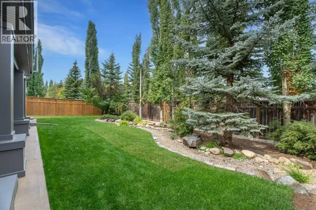18 Aspen Ridge Way SW
