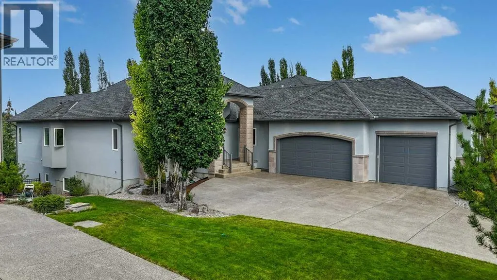 18 Aspen Ridge Way SW