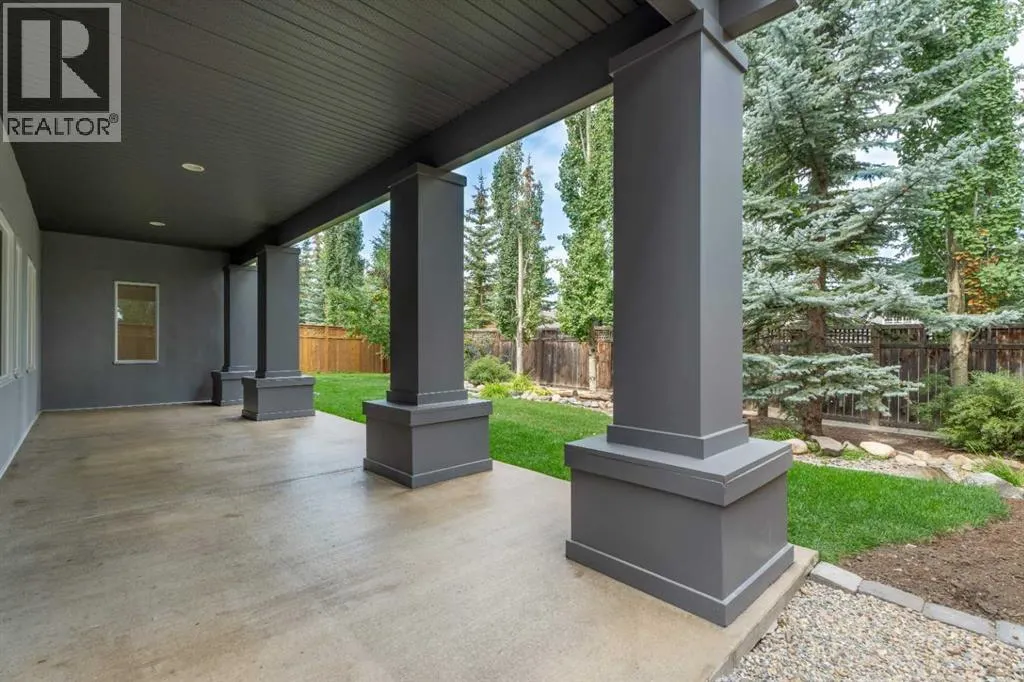 18 Aspen Ridge Way SW