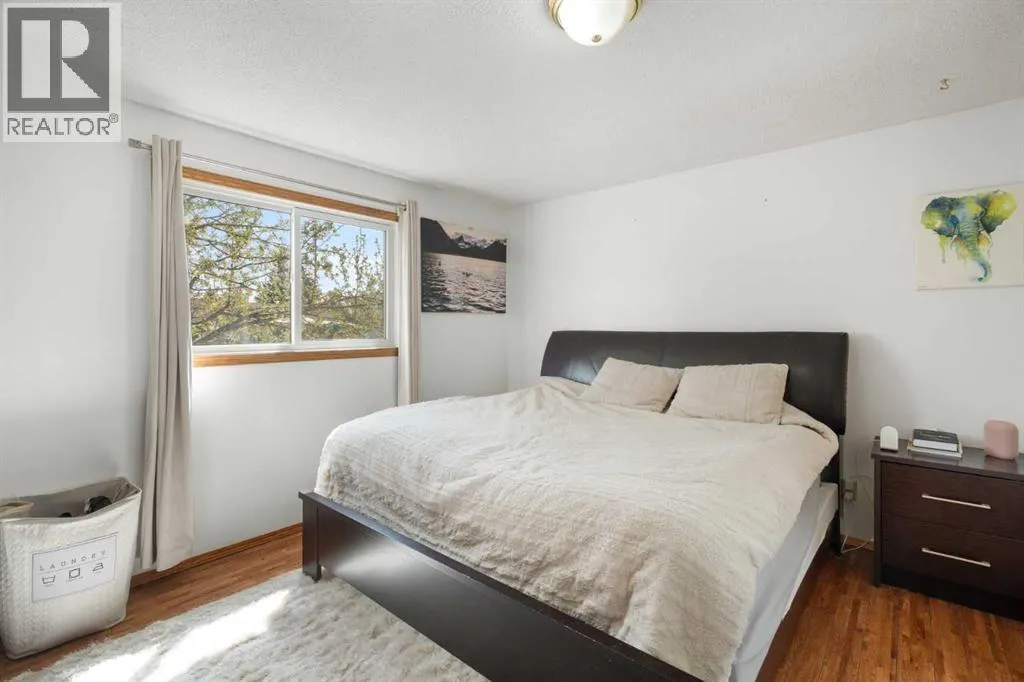 41 Alpine Crescent SE