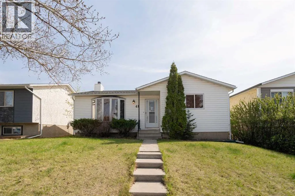 41 Alpine Crescent SE