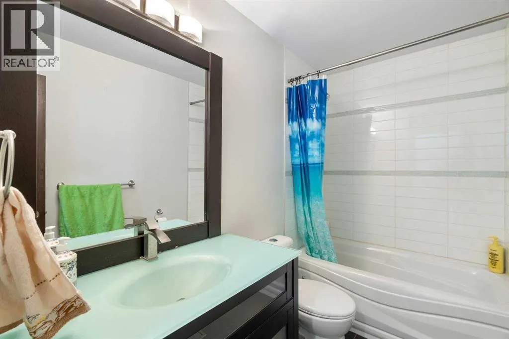 41 Alpine Crescent SE
