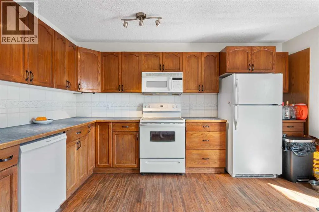 41 Alpine Crescent SE
