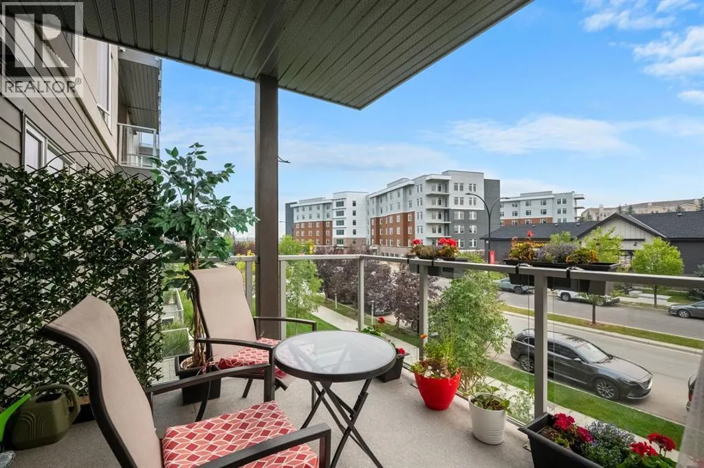 205, 150 Shawnee Square SW