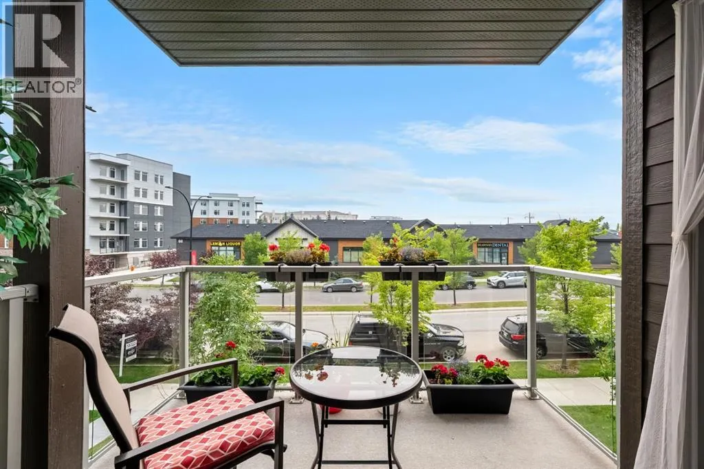 205, 150 Shawnee Square SW