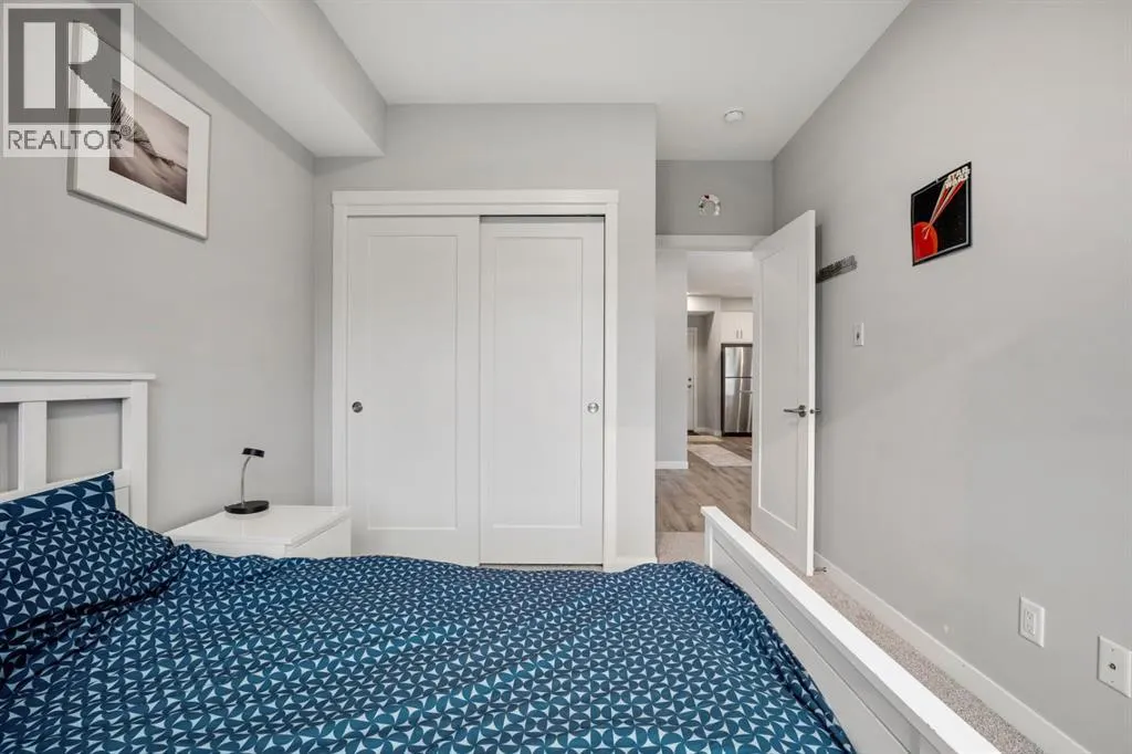 205, 150 Shawnee Square SW
