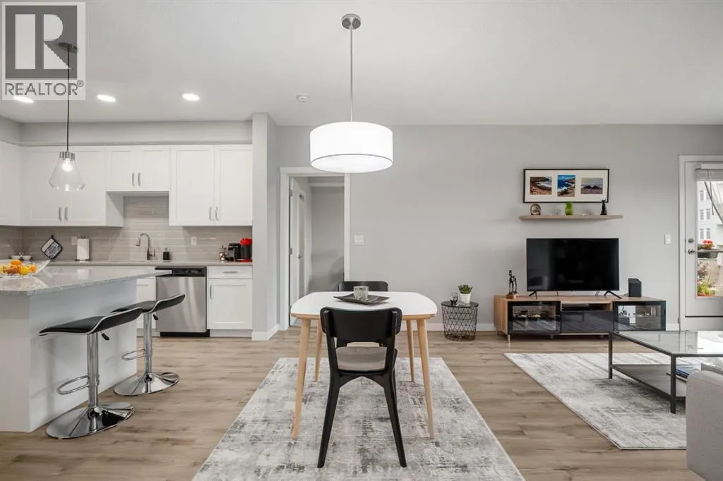 205, 150 Shawnee Square SW