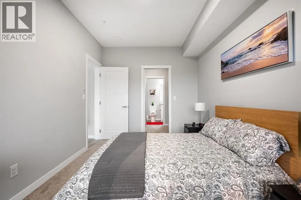 205, 150 Shawnee Square SW