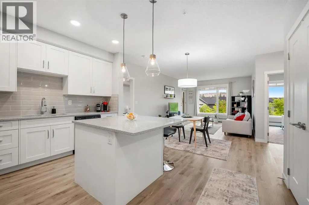 205, 150 Shawnee Square SW