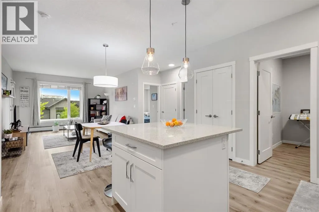 205, 150 Shawnee Square SW
