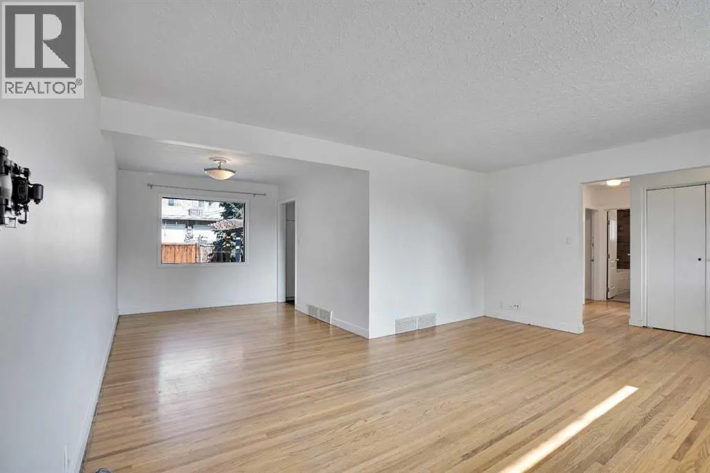 9 Cottage Street NW