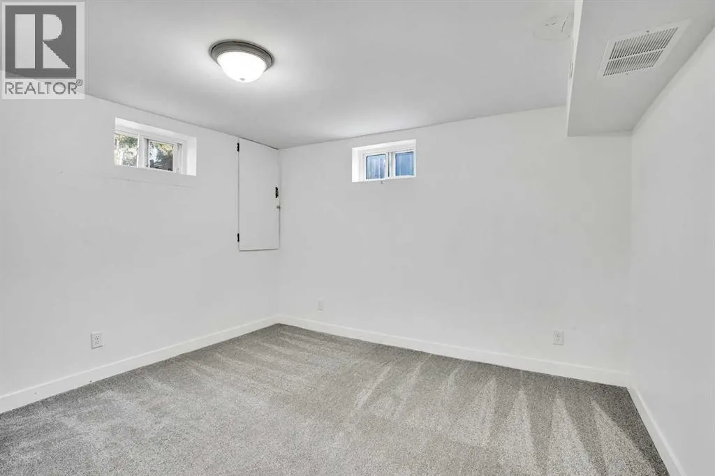 9 Cottage Street NW