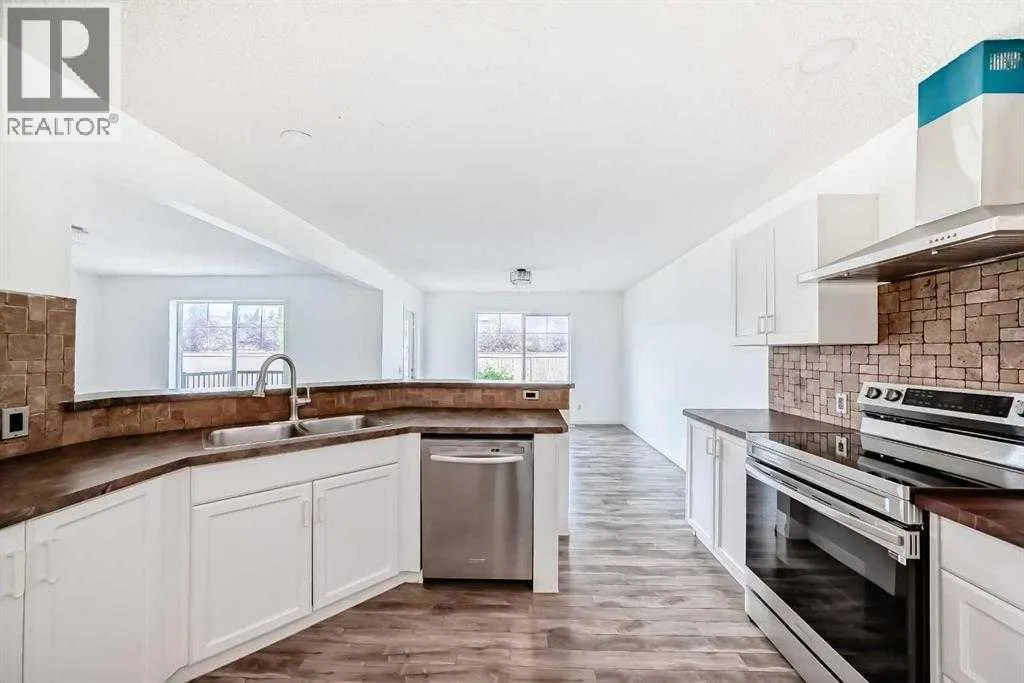 120 SPRINGMERE Grove