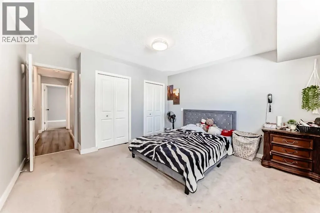 52 MARTINGLEN Place NE