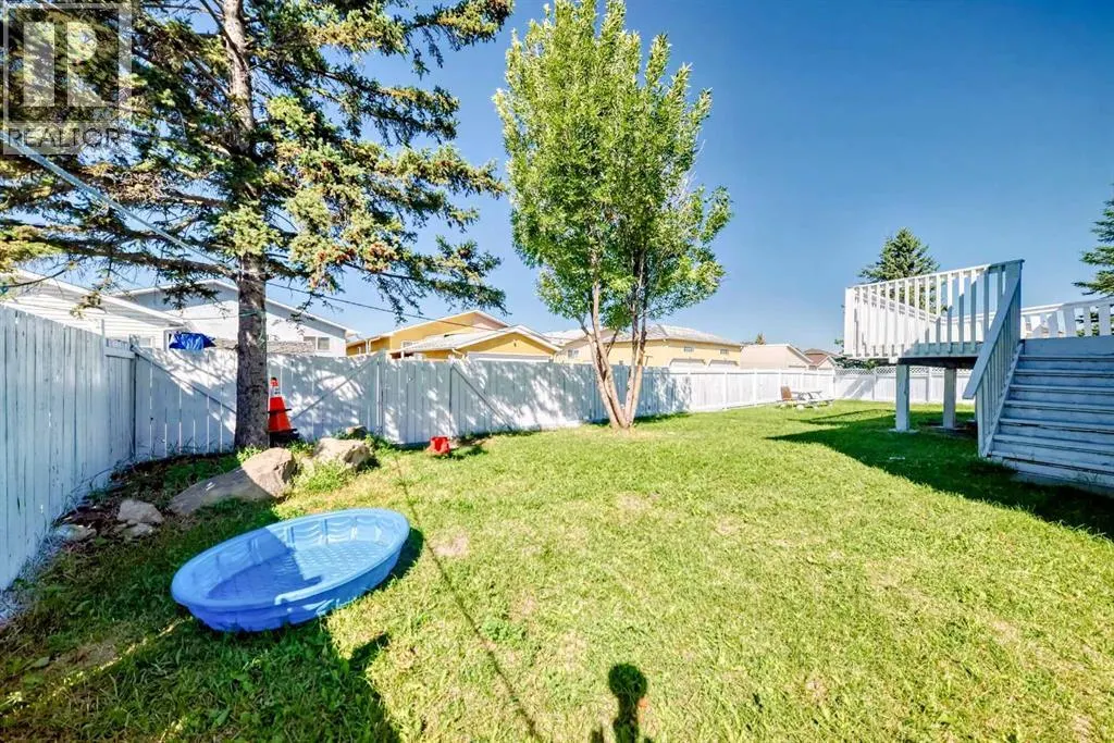 52 MARTINGLEN Place NE