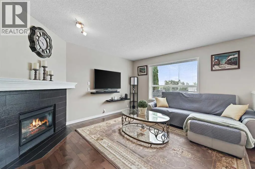 66 Somerglen Close SW