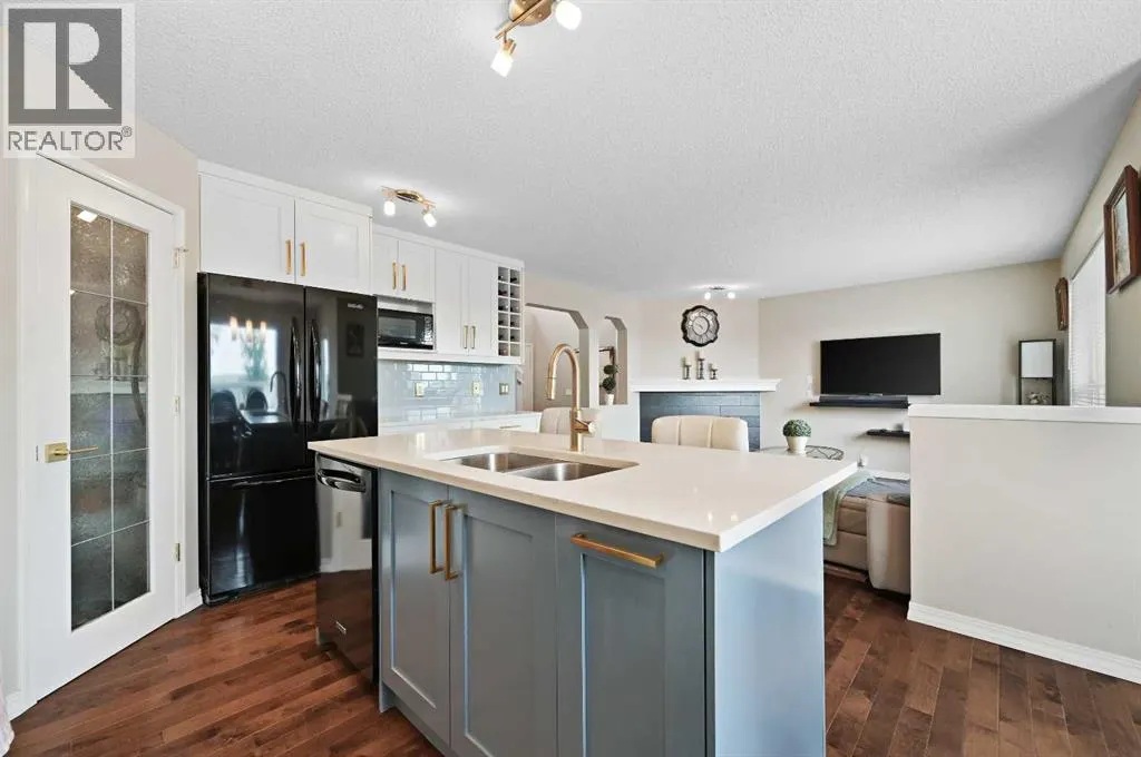 66 Somerglen Close SW