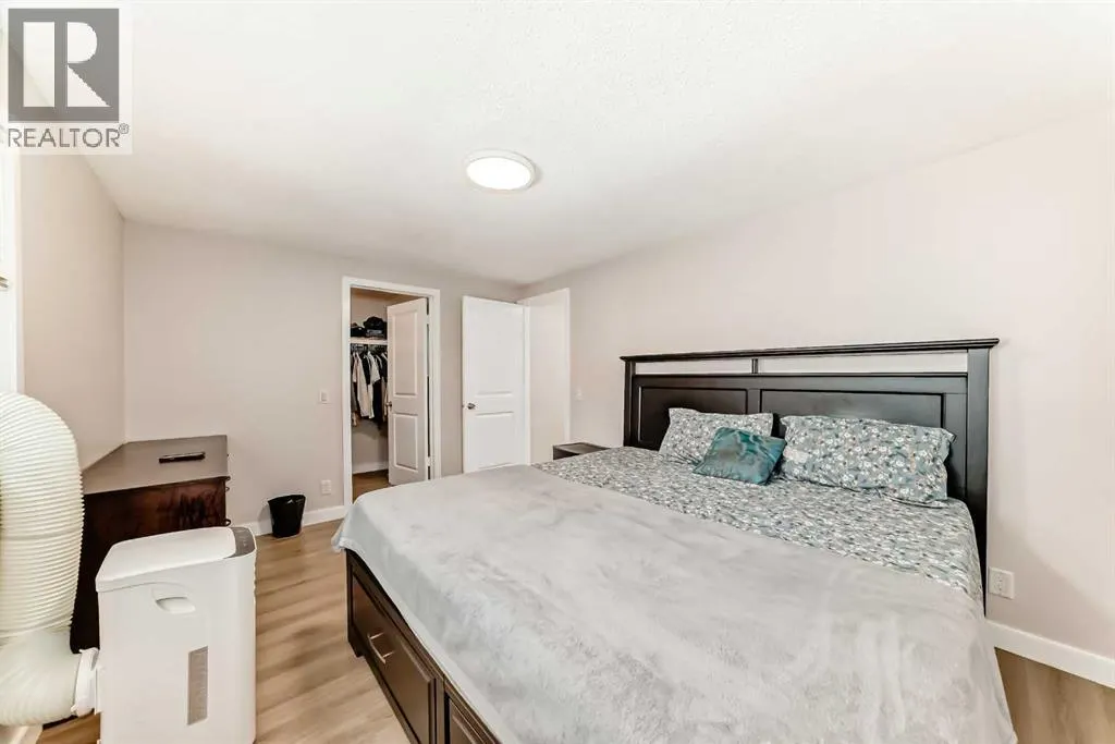 120 Pineset Pl NE Place NE