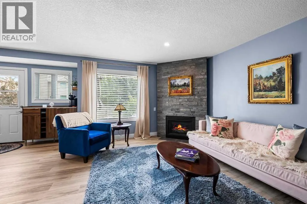 92 Tuscany Way NW