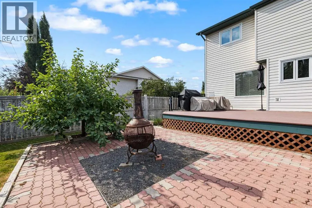 92 Tuscany Way NW