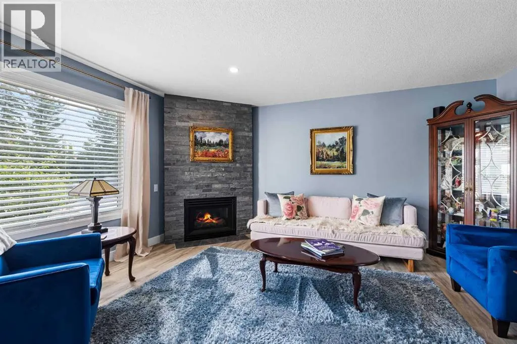 92 Tuscany Way NW
