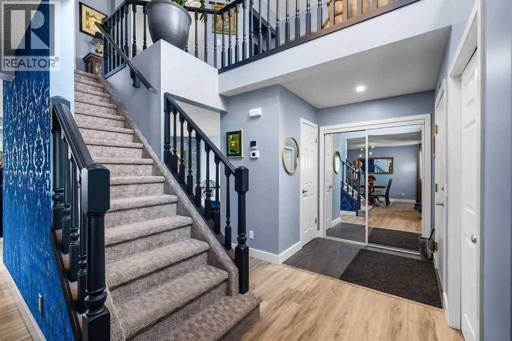 92 Tuscany Way NW